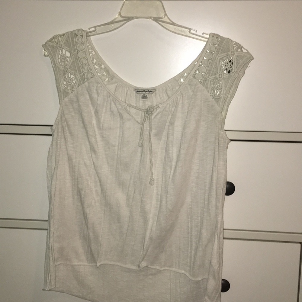 American Eagle Outfitters white short sleeve shirt